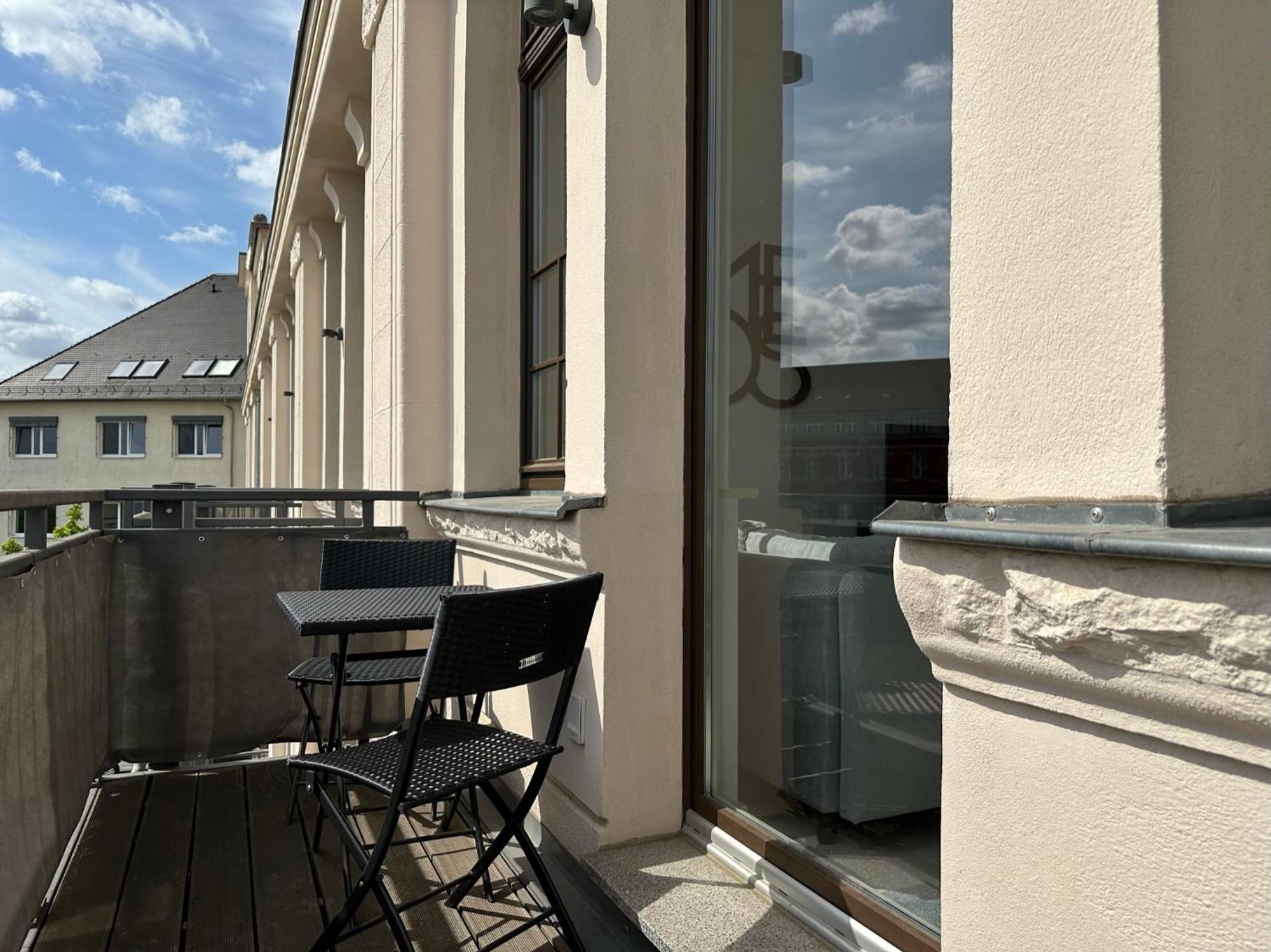 Meos 1 -zentrum-balkon-parkplatz-gym-uniklinik Apartment